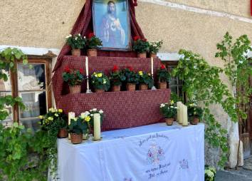 Altar bei der Fronleichnamsprozession in Dormitz