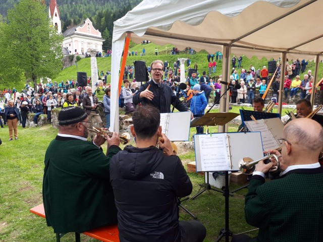 Singen - weil der Glaube eine Stimme braucht - Begeisterte Sängerinnen und Sänger sind herzlich eingeladen