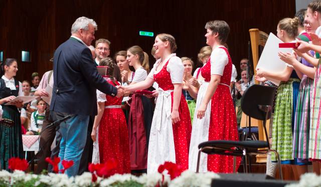 25. Volksmusikwettbewerb mit Festmesse im Innsbrucker Dom