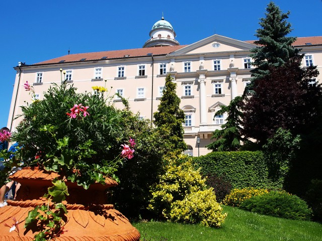 Bischofskonferenz tagt in ungarischer Erzabtei Pannonhalma