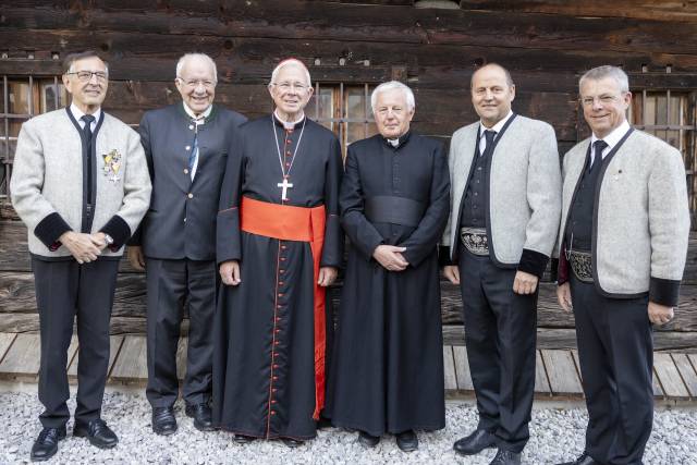 Das Zillertal feierte seinen neuen Heiligen Engelbert Kolland