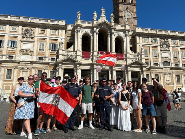 Jugendliche in Rom: "Kirche braucht jeden von uns"