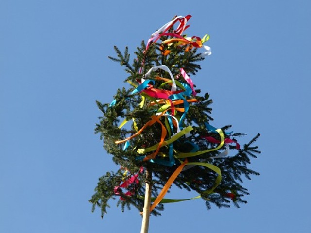 Österreich: Landesweit Maiandachten und ein neuer Marienfeiertag