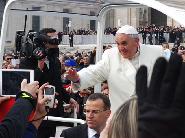 "Papst der Barmherzigkeit": Licht und Schatten für Franziskus