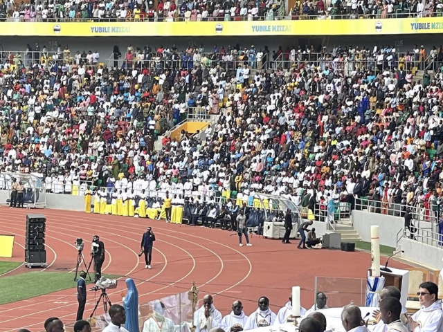 Ruanda: 125 Jahre Christianisierung mit Bischof Hermann