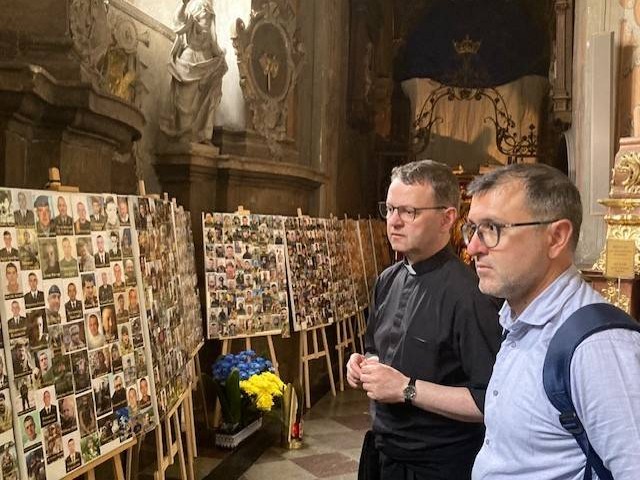 Ukraine: Ordensmann warnt vor Rückgang humanitärer Hilfe