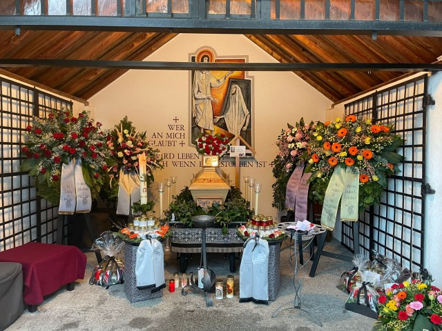 Wir erwarten die Auferstehung der Toten! Wie bitte?