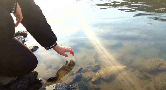 Video - Lyrik zum Welt-Wassertag mit Siljarosa Schletterer