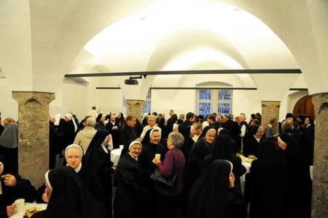 Knapp 4.000 Ordensleute wirken in Österreich