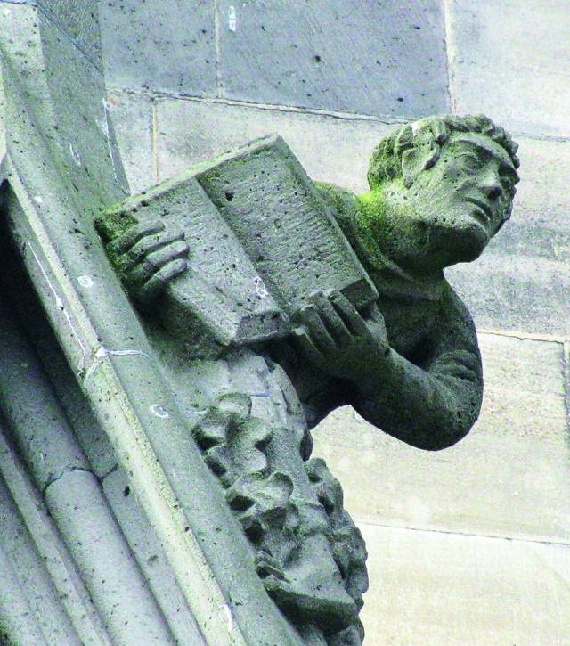 Lektoren und Kommunionhelfer