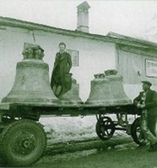 Glockenabnahme 1942