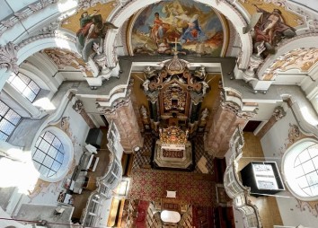 Kuppe Sicht Nach Unten (1)   Sanierung Dom St Jakob Innsbruck 2022 02 02 Steinboden3