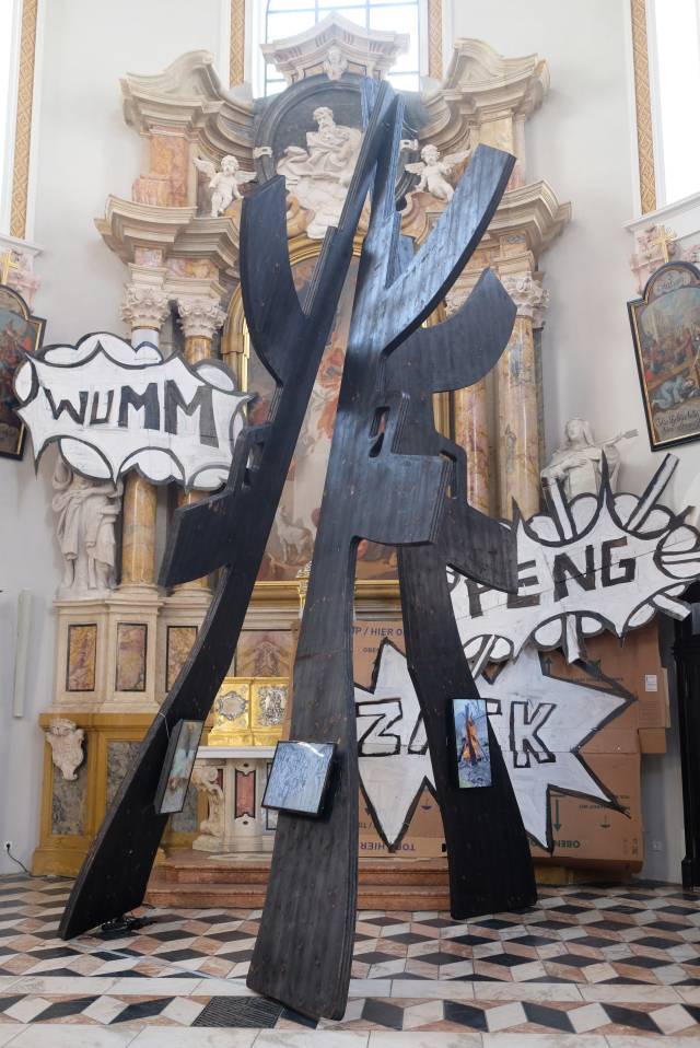 FEUERSTELLE Kunstinstallation Fastenzeit 2023 von Christian Eisenberger