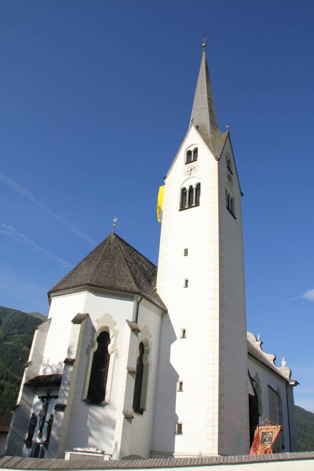 Kurzbeschreibung der Pfarrkirche Maria Himmelfahrt
