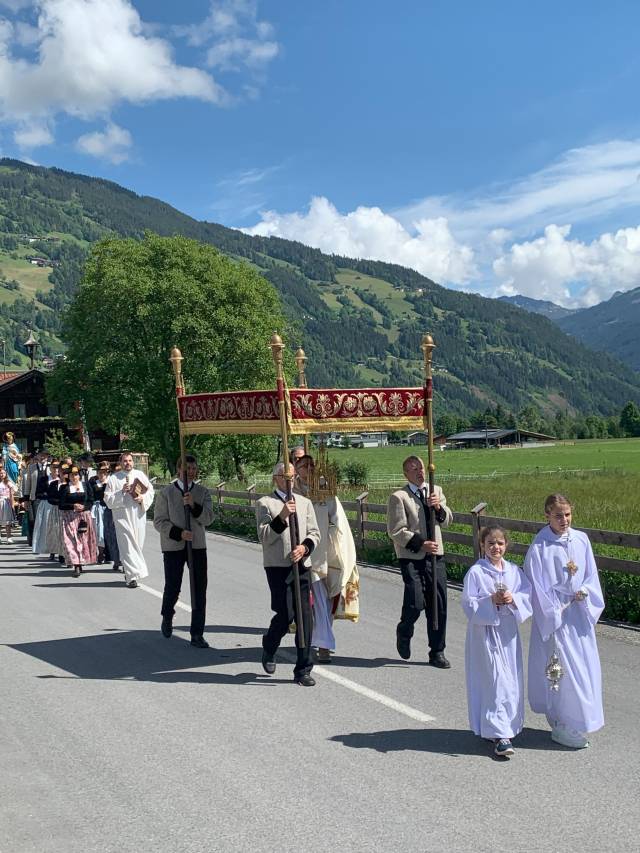 Dreifaltigkeitsprozession