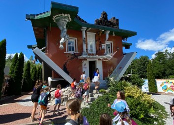 Haus Steht Kopf Eingang