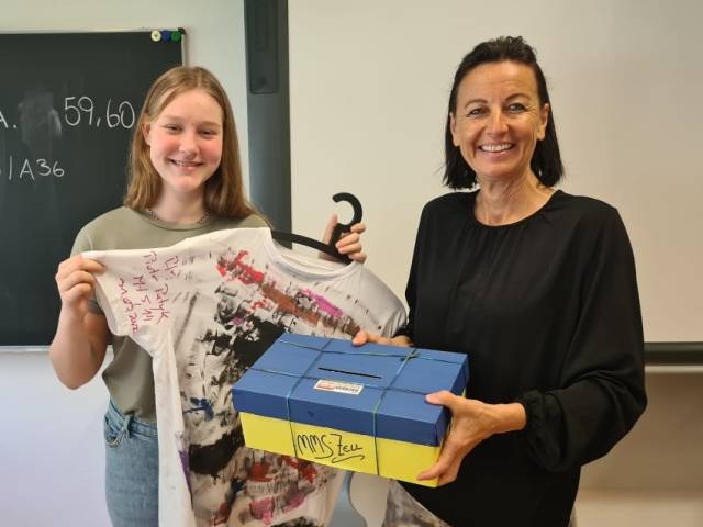 Klassen-Auktion an der MMS Zell/Ziller zugunsten der Ukrainehilfe