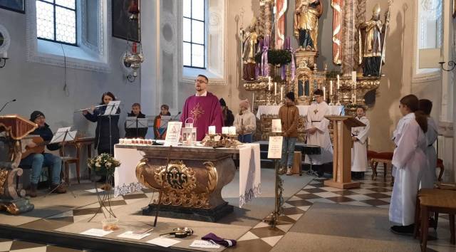 Schulgottesdienst der MS Hippach im Advent