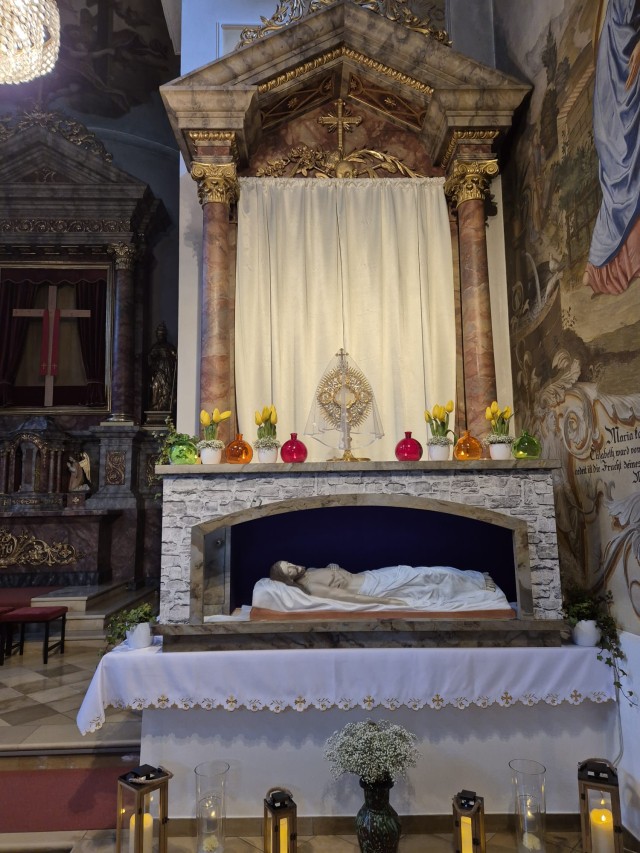 Karsamstag und Grabwache im Seelsorgeraum